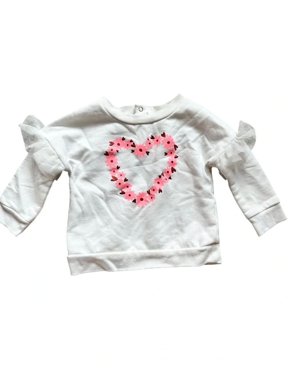 Carter’s and Cat & Jack 4 piece baby girl Valentine’s Day clothing lot 6-9 month